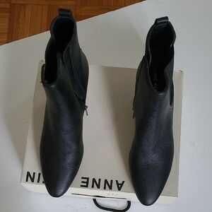 Anne Klein Black Pointed Toe Ankle Booties